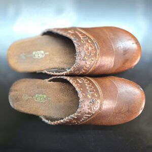 Route 66 Women’s Brown Leather Studded Clog Mule Sandals Slip Resistant 6.5